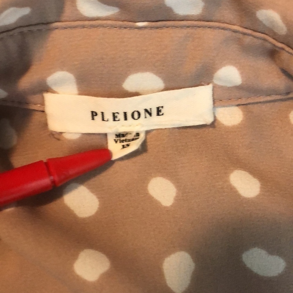 Anthro Pleione Taupe White Dots V Neck Long Sleeve XS - Picture 5 of 6